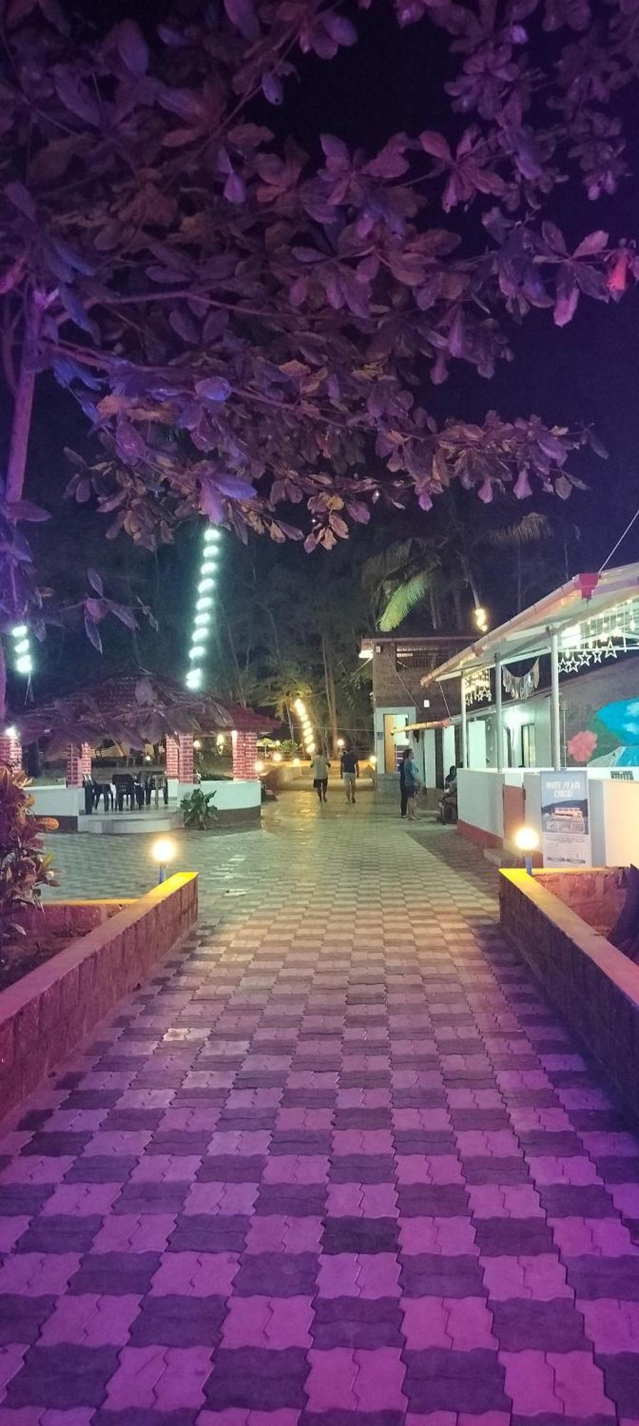 White Sand Beach Stay Resort Kumta Bagian luar foto