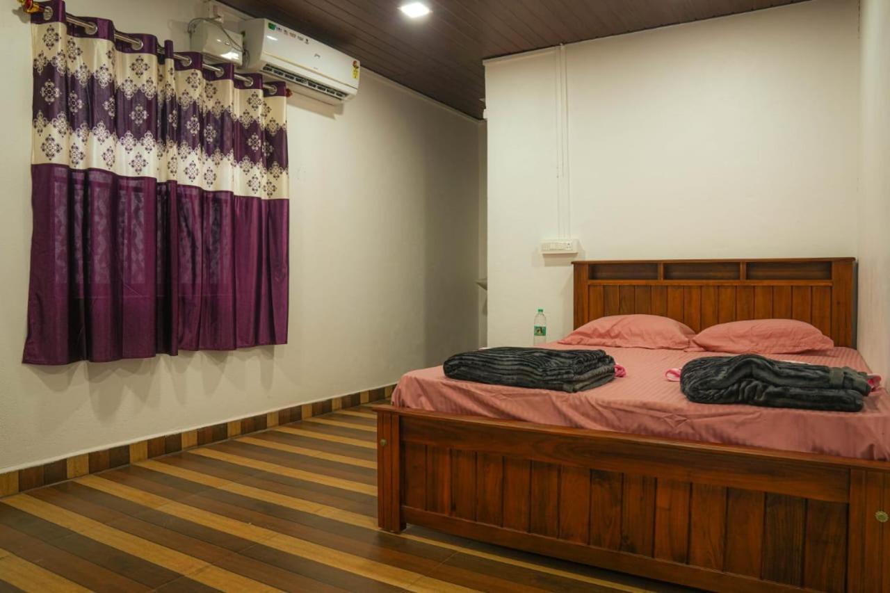 White Sand Beach Stay Resort Kumta Bagian luar foto